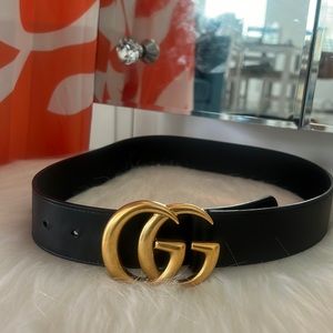 Gucci belt size 75 excellent condition!